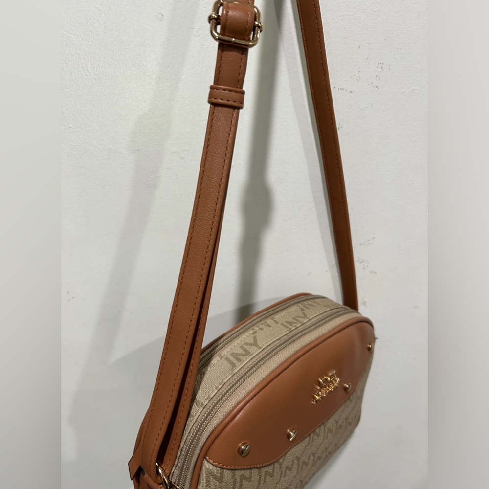 💥3/$10 💥New Jones cross body bag - Picture 6 of 7